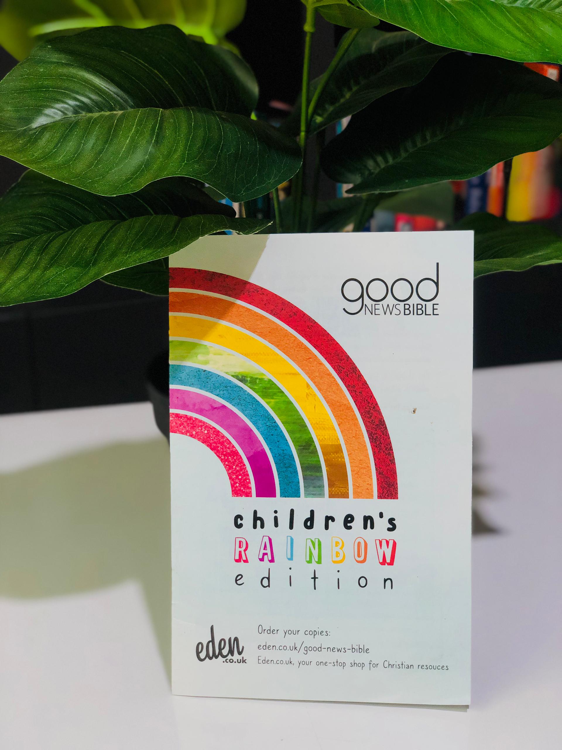 Good news bible: Children's rainbow edition